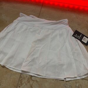 Women’s White Pleated Skirt - Lightweight Tennis/Skort Style